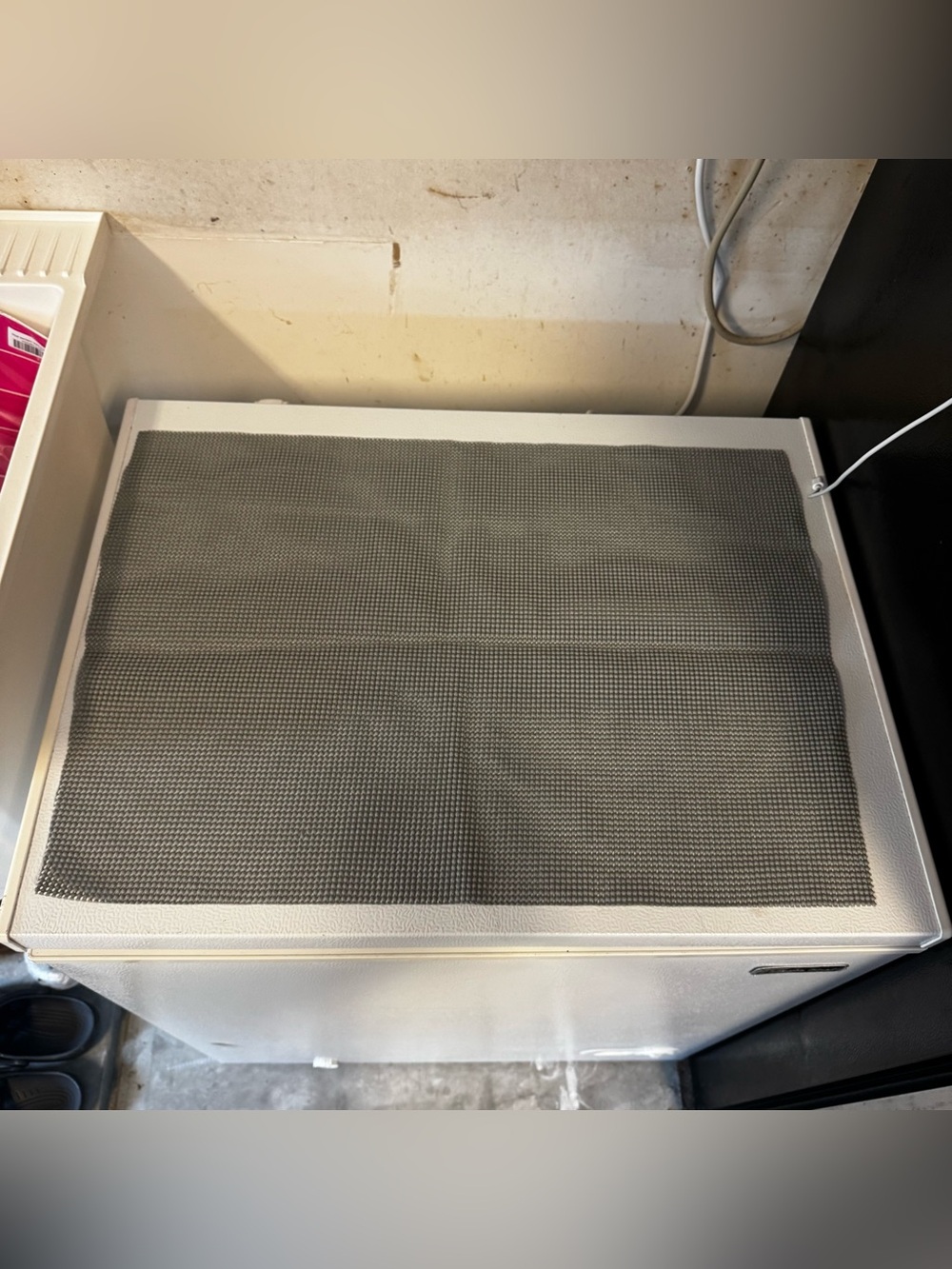 Gray Silicone Non-Slip Mat